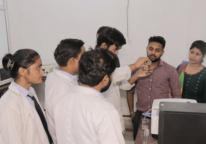 SIGNA Colleges Kanpur Labs photo 9